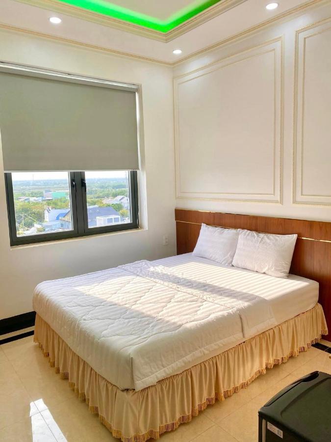 Hotel Phụng Hoàng Vũ à Bac Lieu Extérieur photo