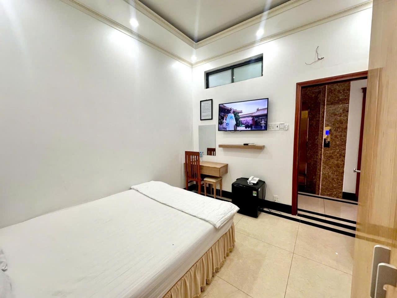 Hotel Phụng Hoàng Vũ à Bac Lieu Extérieur photo