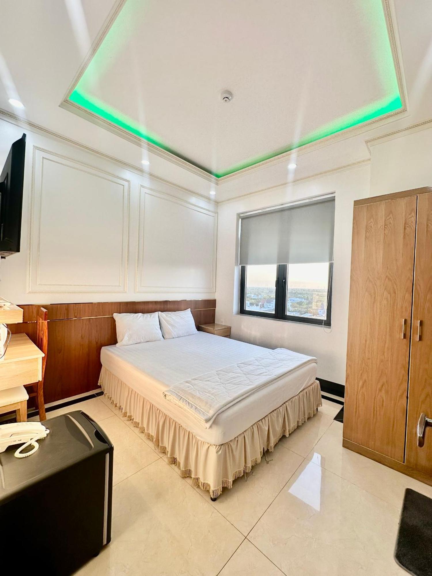 Hotel Phụng Hoàng Vũ à Bac Lieu Extérieur photo