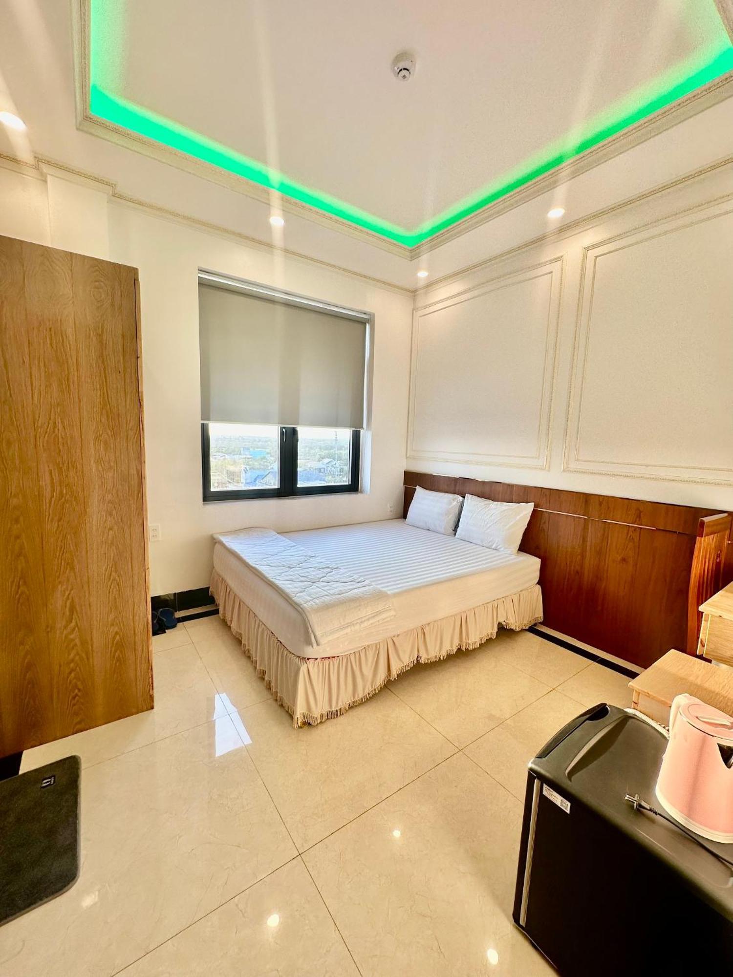 Hotel Phụng Hoàng Vũ à Bac Lieu Extérieur photo