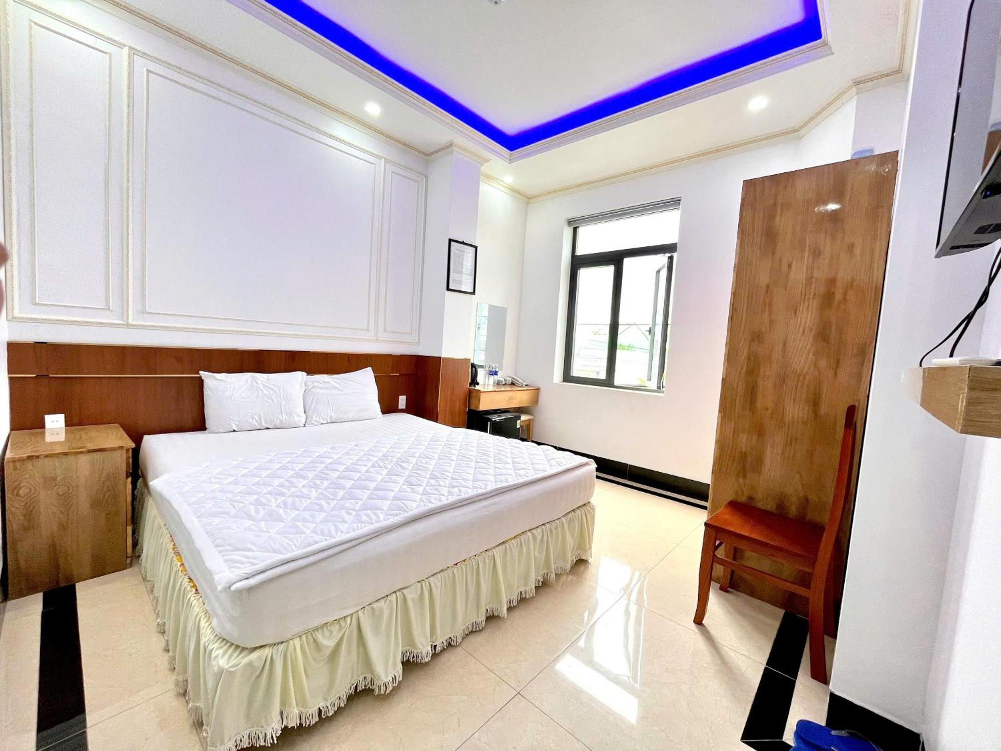 Hotel Phụng Hoàng Vũ à Bac Lieu Extérieur photo