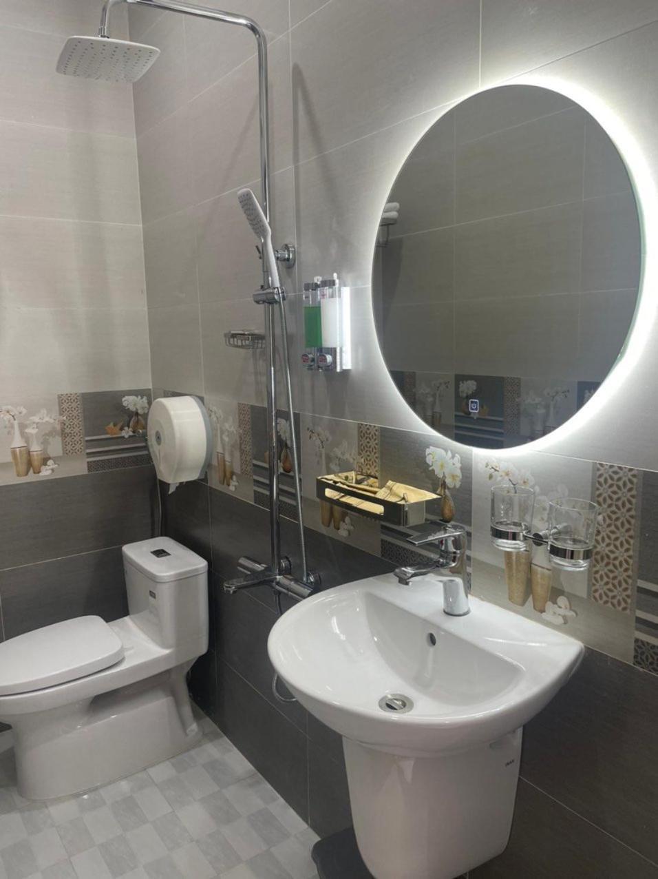 Hotel Phụng Hoàng Vũ à Bac Lieu Extérieur photo